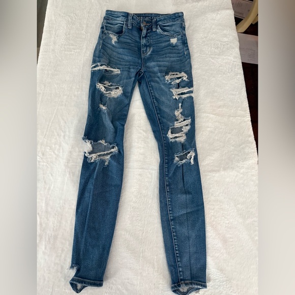 American Eagle Outfitters Denim - American Eagle Distressed Stretch Skinny Jeans 2 2R women’s